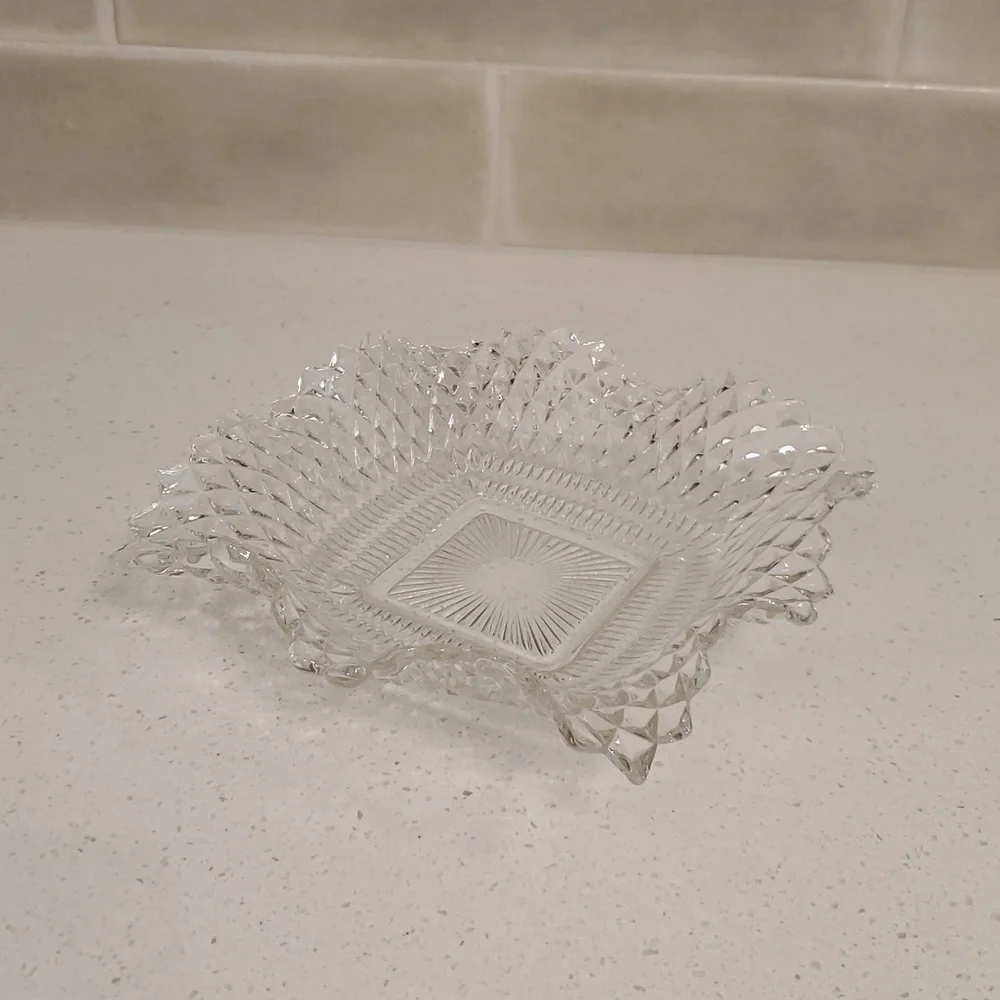 Indiana Glass Diamond Point Ruffle Edge Vintage Trinket Dish Clear
